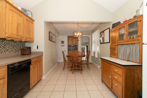 115 Maizefield Ave, Bloomington, IL 61701 photo 14