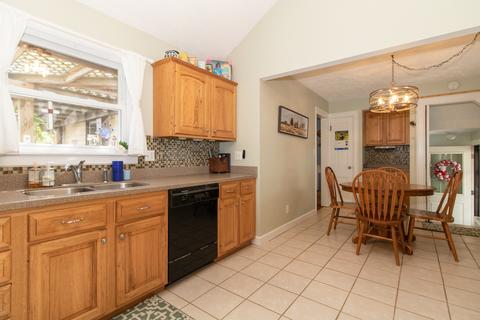 115 Maizefield Ave, Bloomington, IL 61701 photo 15