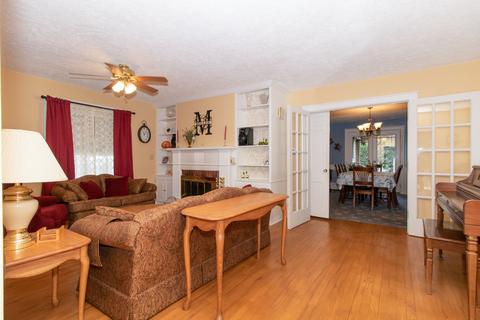 115 Maizefield Ave, Bloomington, IL 61701 photo 2