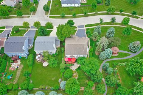 398 Sterling Cir, Cary, IL 60013 photo 63
