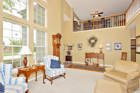 398 Sterling Cir, Cary, IL 60013 photo 5