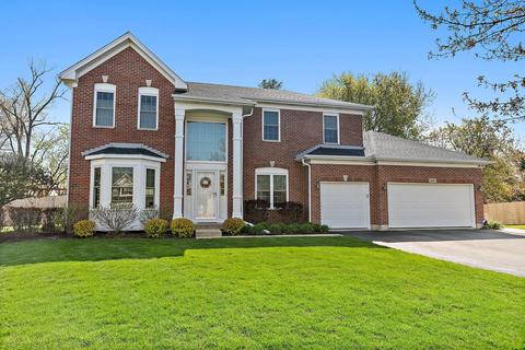 315 Kingsport Ct, Crystal Lake, IL 60012