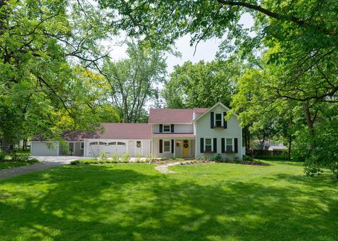3711 Highcrest Rd, Rockford, IL 61107