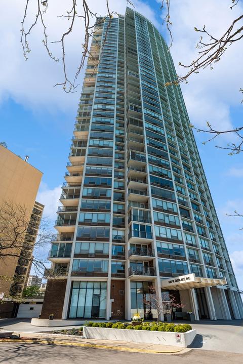 6101 N Sheridan Rd #35D, Chicago, IL 60660