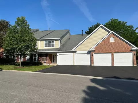 1010 Butternut Ln #D, Mount Prospect, IL 60056