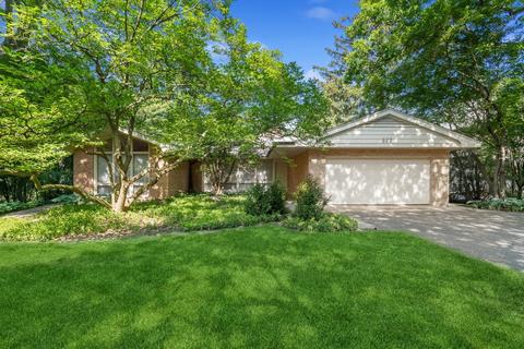 960 Bluff Rd, Glencoe, IL 60022