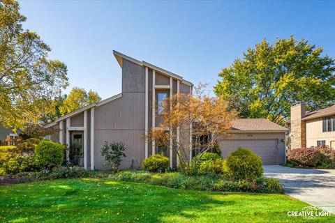 260 N Lyle Ave, Elgin, IL 60123