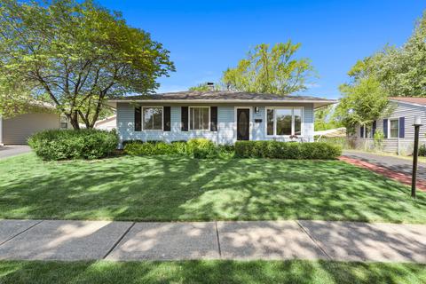 332 Hiawatha Dr, Buffalo Grove, IL 60089
