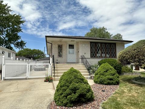 10424 S Knox Ave, Oak Lawn, IL 60453