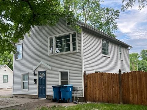 407 6th St, Mendota, IL 61342