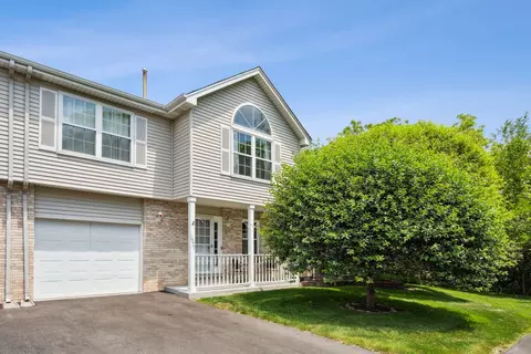 16023 Laurel Dr, Orland Park, IL 60462