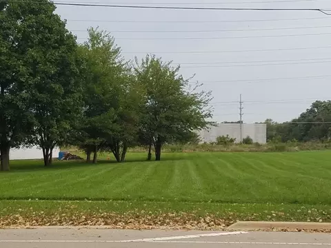 2760 Molitor Rd, Aurora, IL 60502