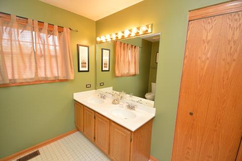 2208 Riverside Dr, Plainfield, IL 60586 photo 16