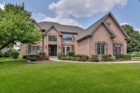 2195 Kane Ln, Batavia, IL 60510