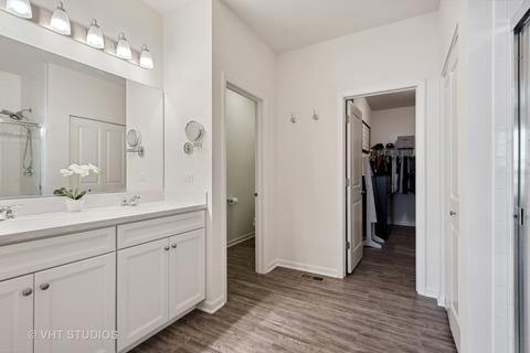 1792 Sheffield Dr, Hoffman Estates, IL 60192 photo 28