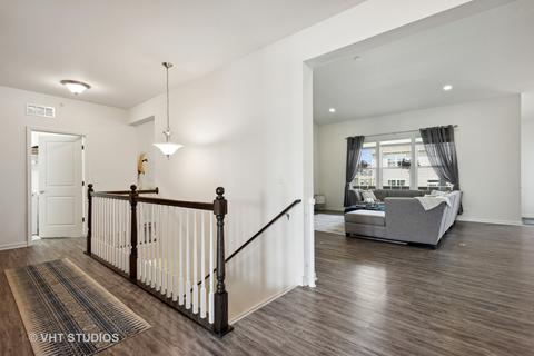 1792 Sheffield Dr, Hoffman Estates, IL 60192 photo 6