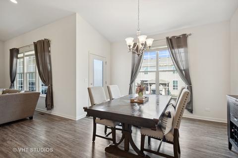 1792 Sheffield Dr, Hoffman Estates, IL 60192 photo 18