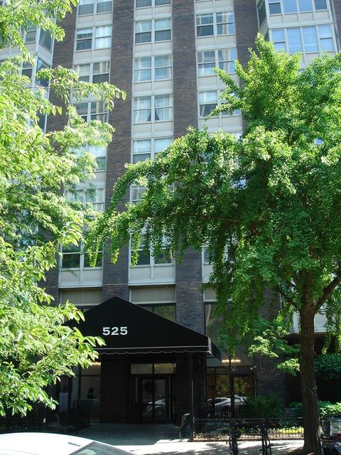 525 W Hawthorne Pl #905, Chicago, IL 60657