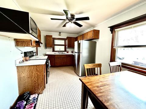 3437 Lewis St, Steger, IL 60475 photo 8