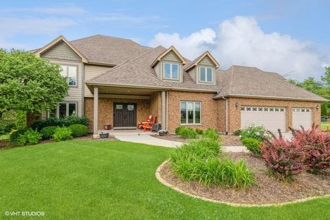 17454 Crystal Lake Dr, Homer Glen, IL 60491