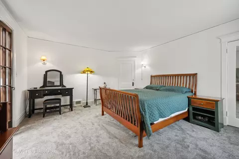 2410 Thayer St, Evanston, IL 60201 photo 15