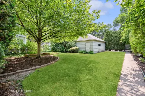 2410 Thayer St, Evanston, IL 60201 photo 26