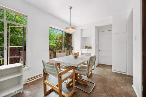 2410 Thayer St, Evanston, IL 60201 photo 12
