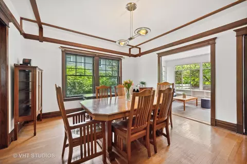 2410 Thayer St, Evanston, IL 60201 photo 9