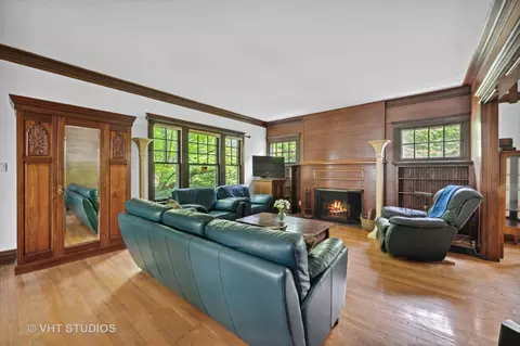 2410 Thayer St, Evanston, IL 60201 photo 6
