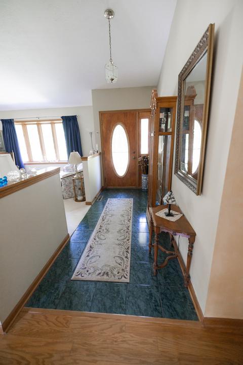 9281 Cheviot Dr, Roscoe, IL 61073 photo 6