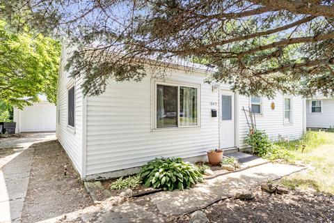 1843 Burry Circle Dr, Crest Hill, IL 60403