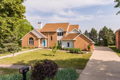 1205 Wilshire Ct, Champaign, IL 61822