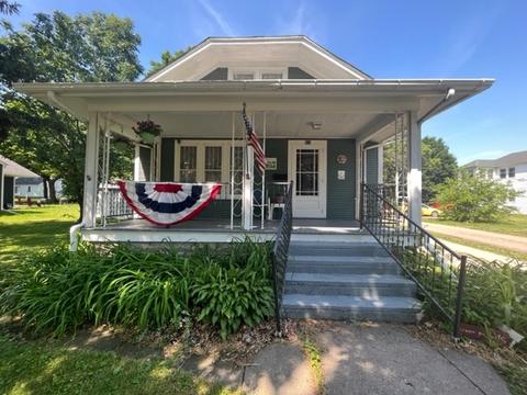 916 Lincoln Hwy, Rochelle, IL 61068