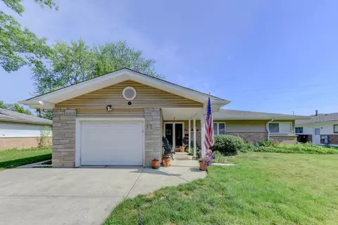 12 Westwood Ct, Park Forest, IL 60466