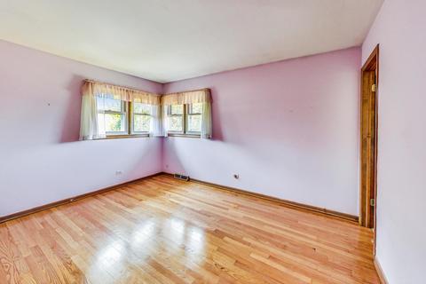 2774 Rusty Dr, Des Plaines, IL 60018 photo 12