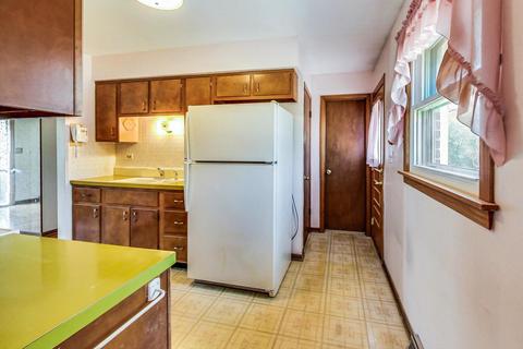 2774 Rusty Dr, Des Plaines, IL 60018 photo 8