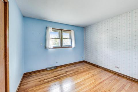 2774 Rusty Dr, Des Plaines, IL 60018 photo 11
