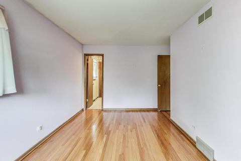 2774 Rusty Dr, Des Plaines, IL 60018 photo 13
