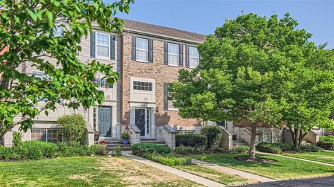694 Lambert Ln #118-3, Bartlett, IL 60103