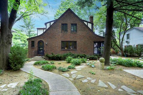 403 W Pennsylvania Ave, Urbana, IL 61801