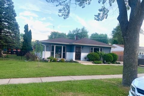 653 S Wayne Pl, Wheeling, IL 60090 photo 2