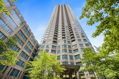 400 N La Salle Dr #3608, Chicago, IL 60654