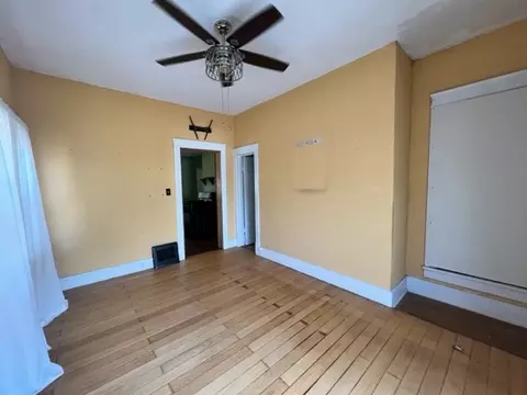 555 Grove St, Weldon, IL 61882 photo 7
