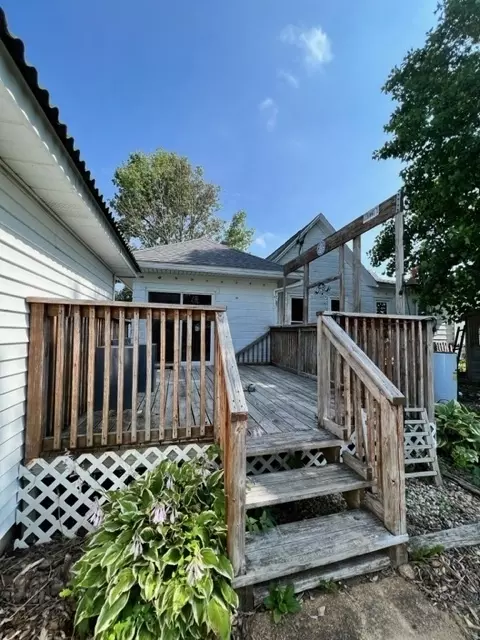 555 Grove St, Weldon, IL 61882 photo 22