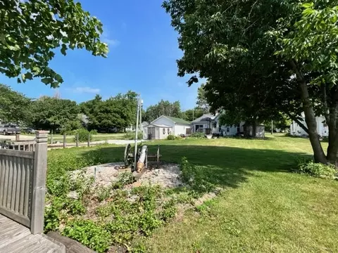 555 Grove St, Weldon, IL 61882 photo 26