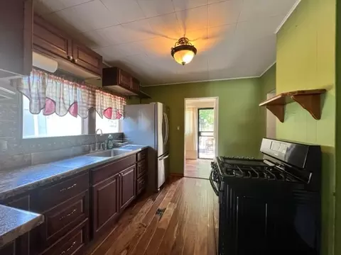 555 Grove St, Weldon, IL 61882 photo 5