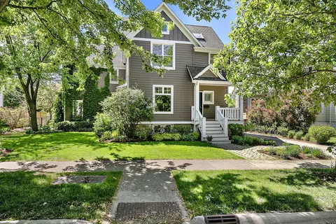 128 S Vine St, Hinsdale, IL 60521