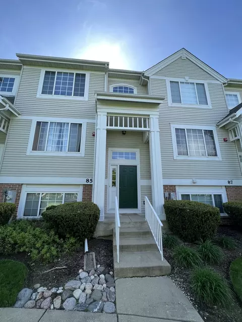 85 Cherbourg Ct, Wheeling, IL 60090