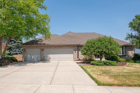 12112 Blackthorne Ridge Dr, Mokena, IL 60448