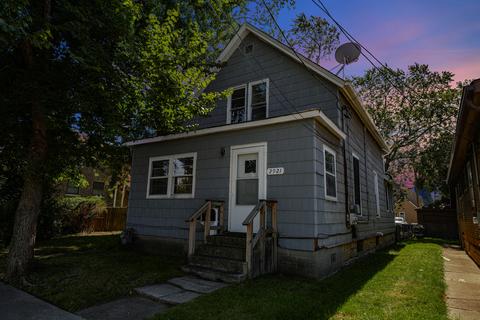 2921 Burr Oak Ave, Blue Island, IL 60406